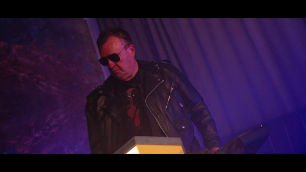 2025 - Dr. SWAG "To miłość jest"